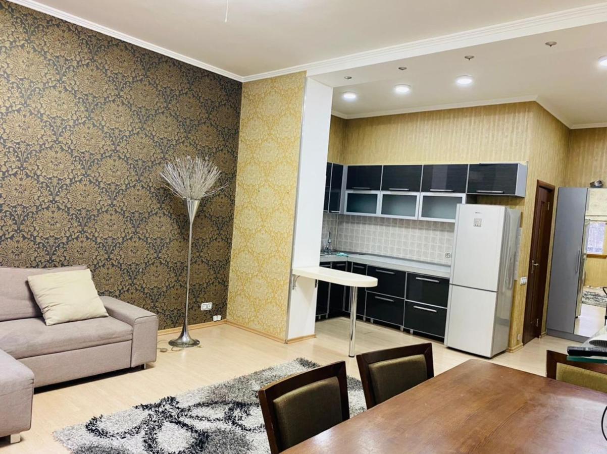 Бульвар Эркиндик74 Bishkek Ngoại thất bức ảnh